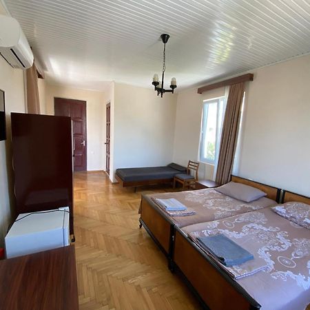 Guesthouse White Swan Kobuleti Exterior foto