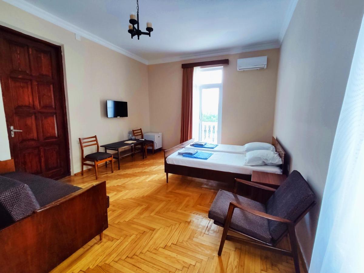 Guesthouse White Swan Kobuleti Exterior foto