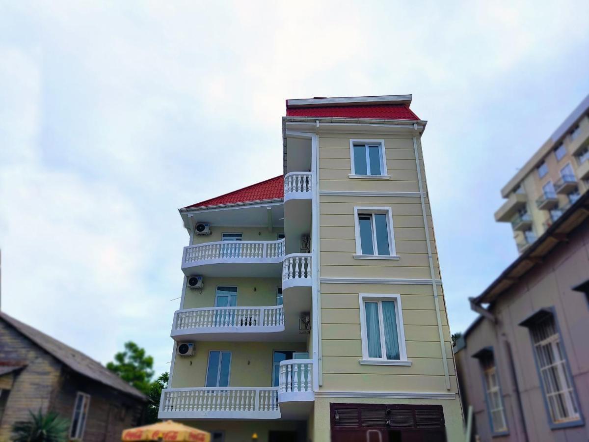 Guesthouse White Swan Kobuleti Exterior foto
