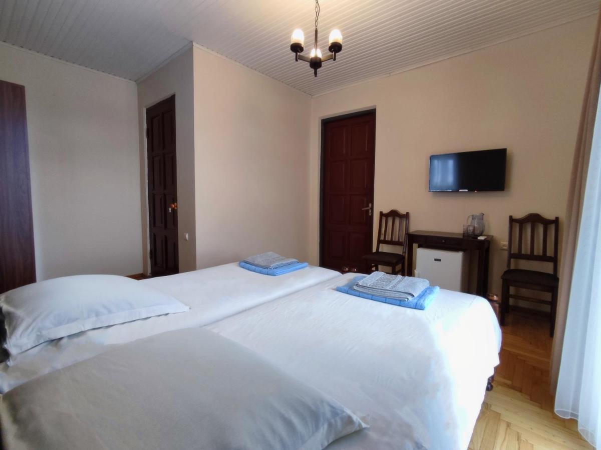 Guesthouse White Swan Kobuleti Exterior foto