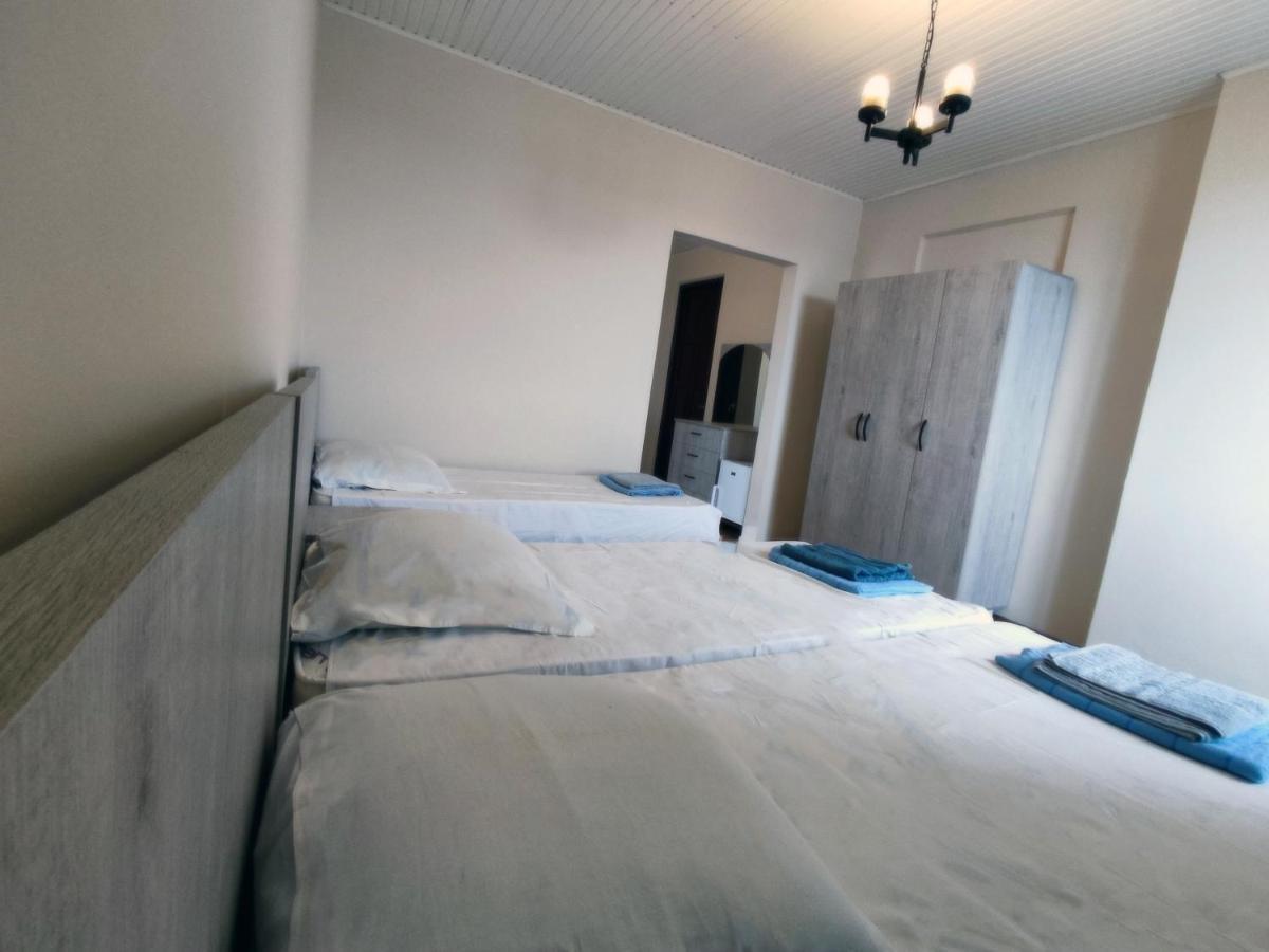 Guesthouse White Swan Kobuleti Exterior foto