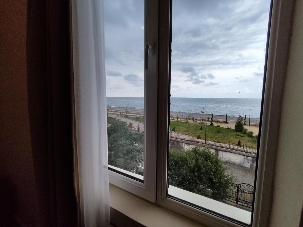 Guesthouse White Swan Kobuleti Exterior foto