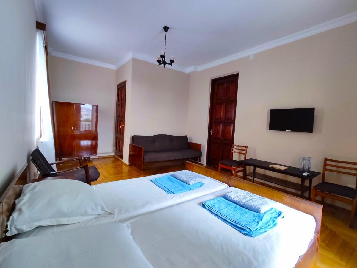 Guesthouse White Swan Kobuleti Exterior foto