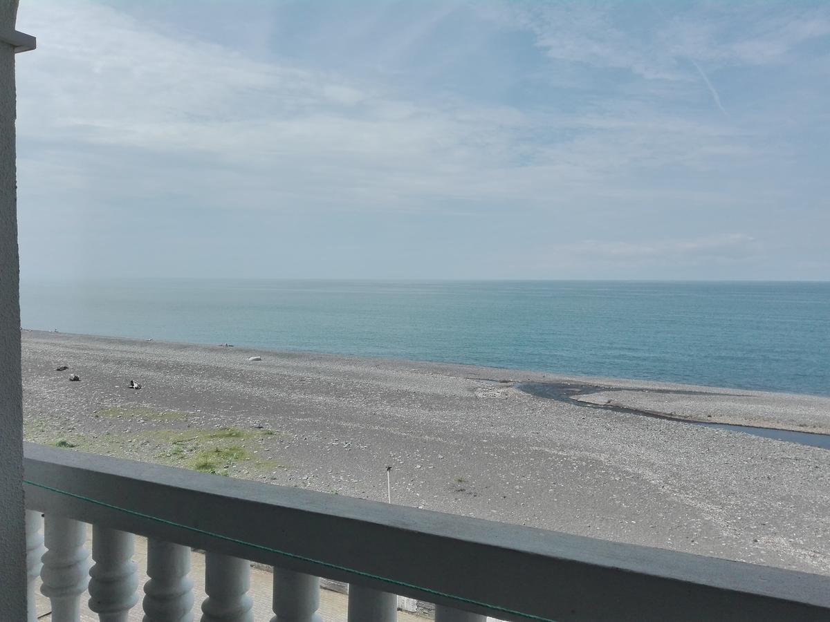 Guesthouse White Swan Kobuleti Exterior foto