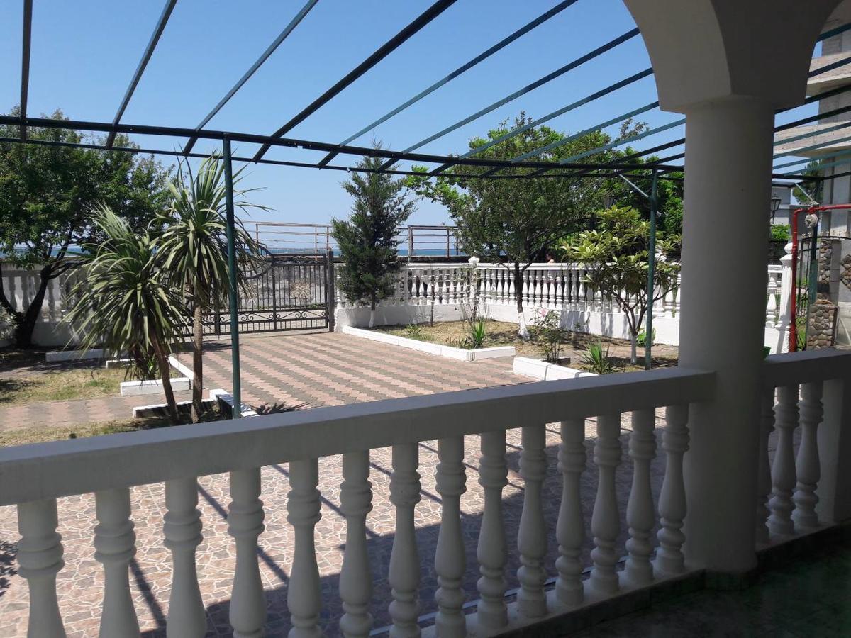 Guesthouse White Swan Kobuleti Exterior foto