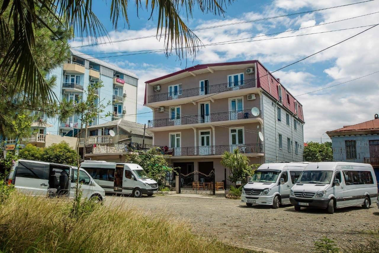 Guesthouse White Swan Kobuleti Exterior foto